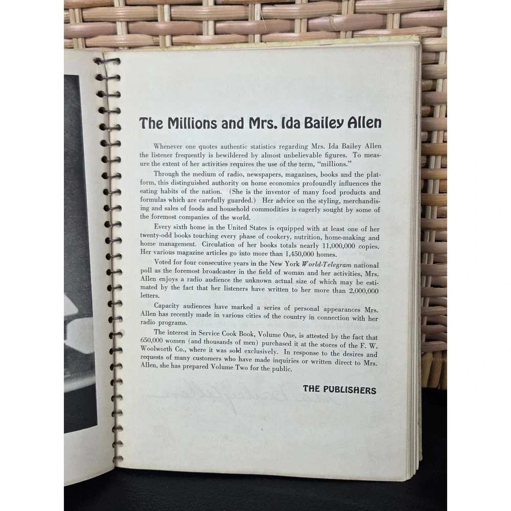 Vintage 1935 The Service Cook Book No 2 Mrs Ida Bailey Allen Woolworth Co Spiral